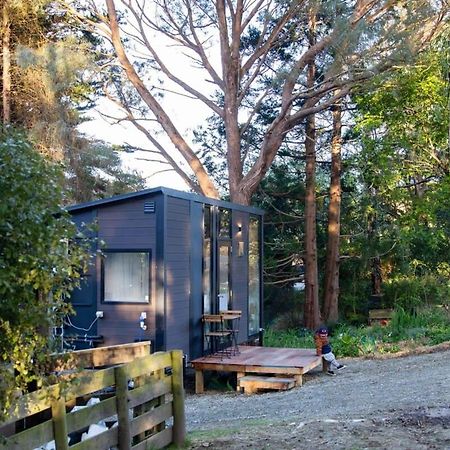 Forest Hill Farm By Tiny Away Herbert Exterior photo